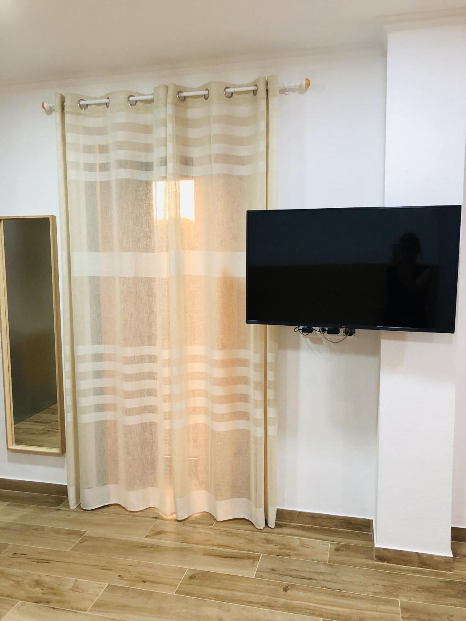Amu- Apartamentos Misterios Da Urzelina Екстериор снимка