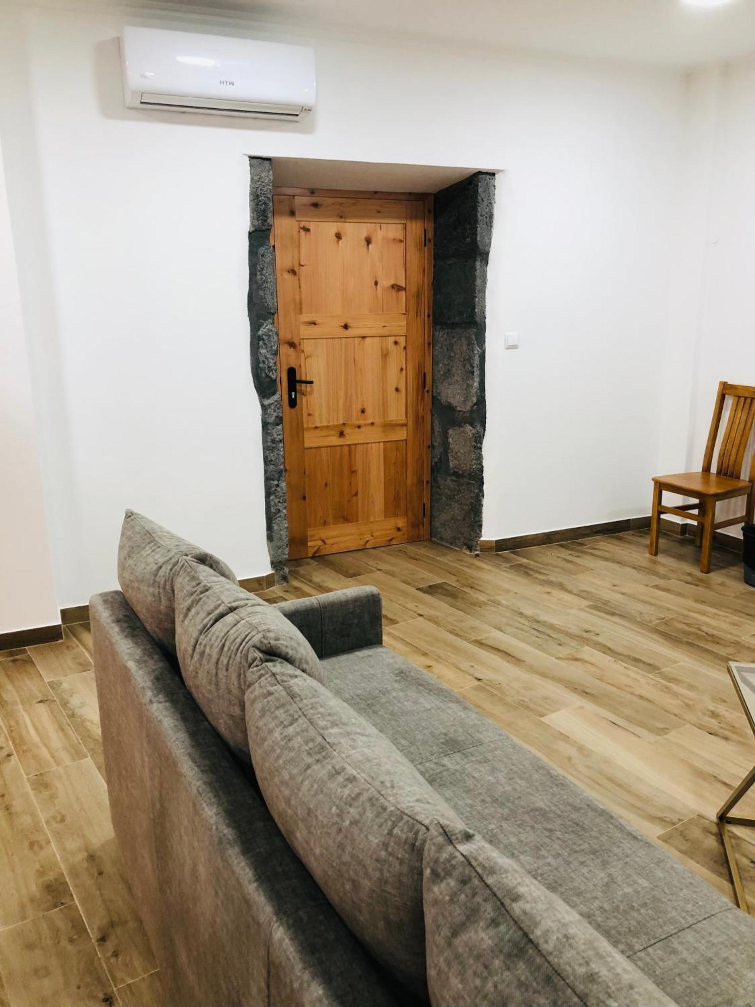 Amu- Apartamentos Misterios Da Urzelina Екстериор снимка