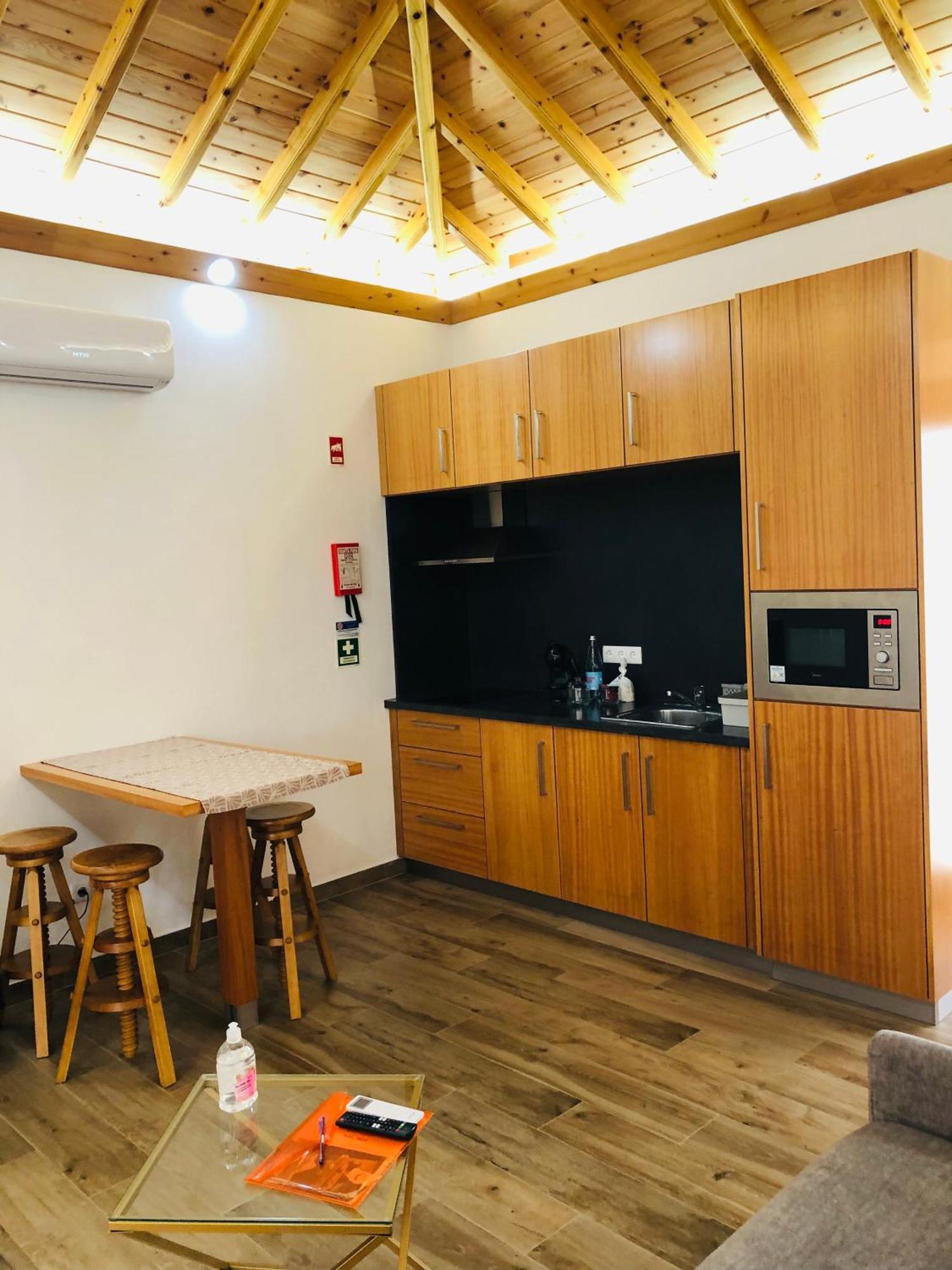 Amu- Apartamentos Misterios Da Urzelina Екстериор снимка