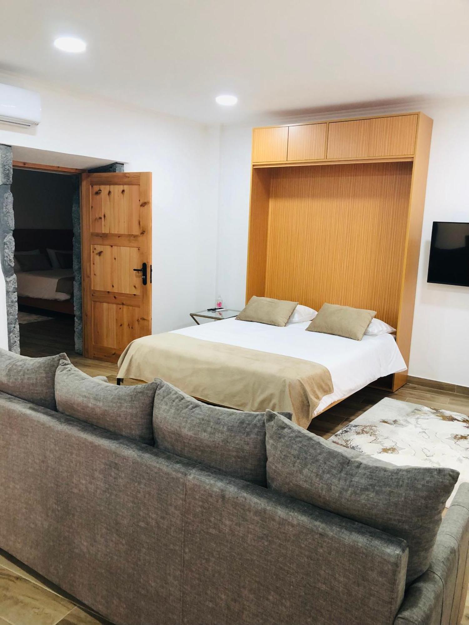 Amu- Apartamentos Misterios Da Urzelina Екстериор снимка